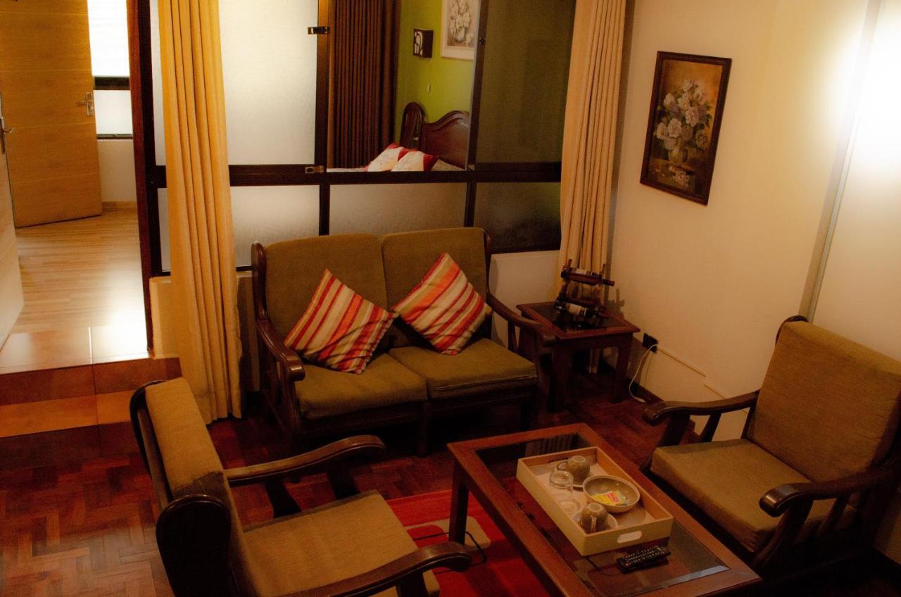 Apart Hotel Violettas โกชาบัมบา ภายนอก รูปภาพ
